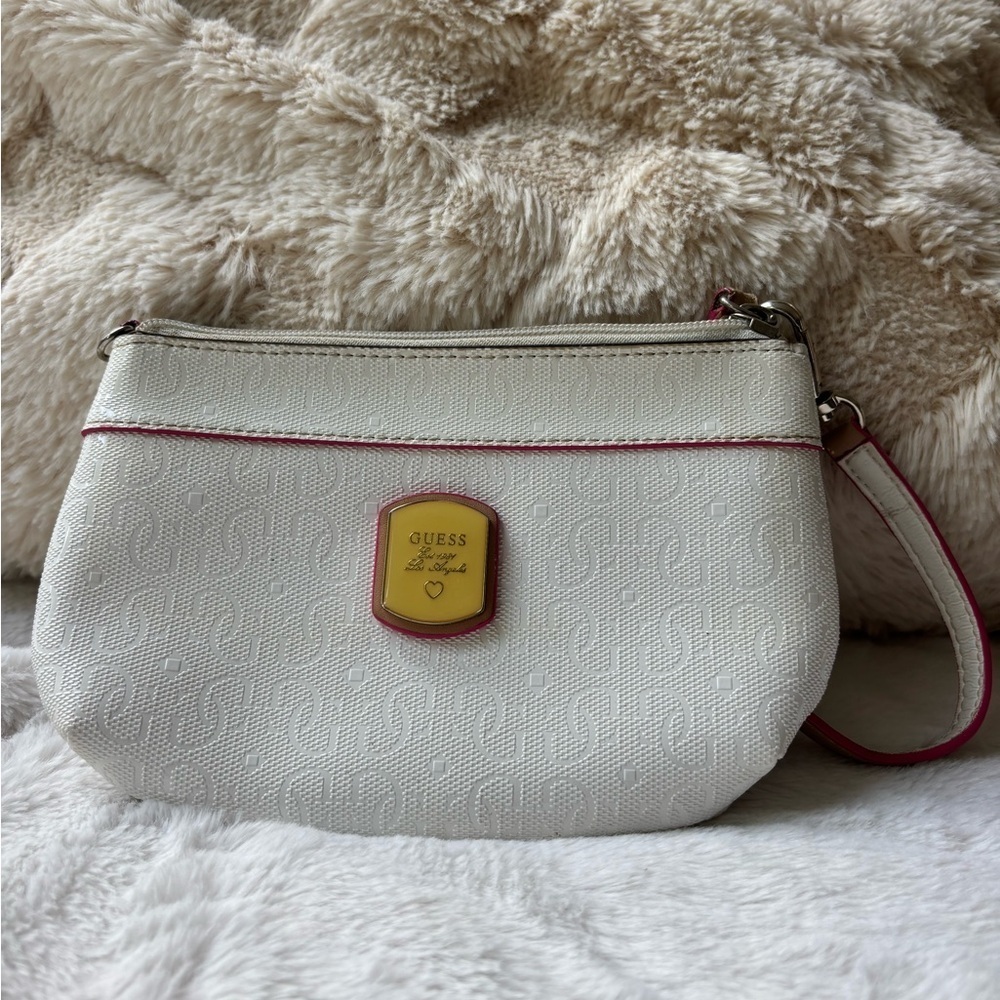 GUESS White Pink Monogram Wristlet Clutch Wallet | Logo Pattern Classic